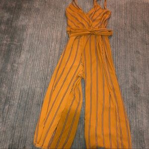 Super cute Jumpsuit!